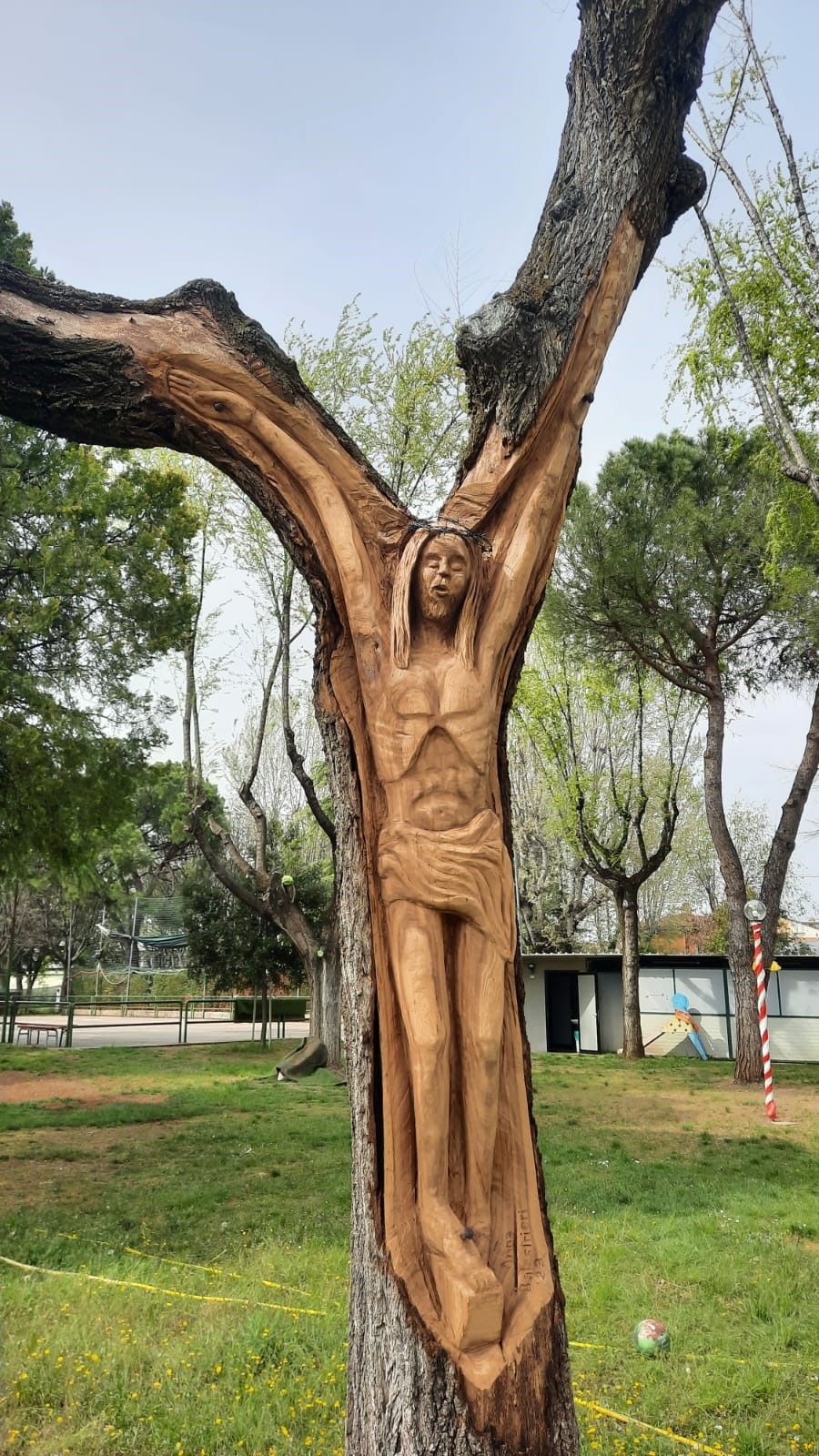 La scultrice e pittrice Anna Balestrieri